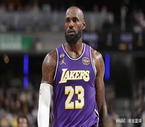 湖人大勝后四喜臨門，全力詹姆斯限時返場，強悍防守提升上限