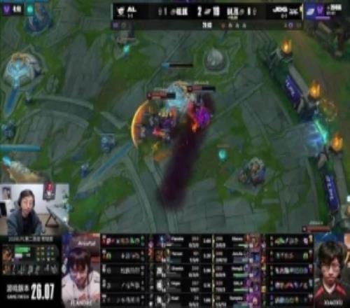 水晶哥：AL真得加油了shi都被打出來(lái)了感覺(jué)突然不會(huì)玩變菜了