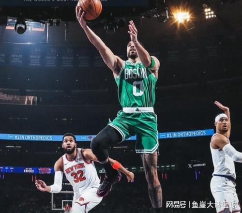 綠凱爆冷！塔圖姆24+13懷特拉胯，布倫森25+10，湖人棄將26+3立功