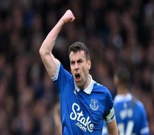 莫耶斯：即便科爾曼今夏退役，我也希望他繼續(xù)留在埃弗頓