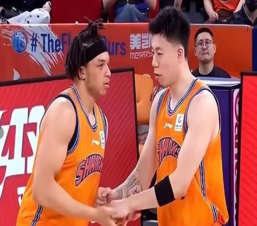 領頭羊內(nèi)線雙核受傷，遼寧隊鎖定季后賽，山東2連敗后遭遇新難題