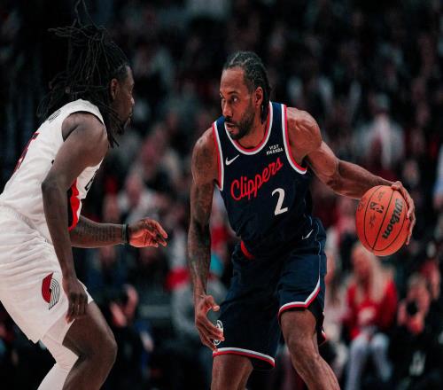 小卡24+8+5破紀(jì)錄，快船丟卡位戰(zhàn)跌至第9！西部前10排名呼之欲出