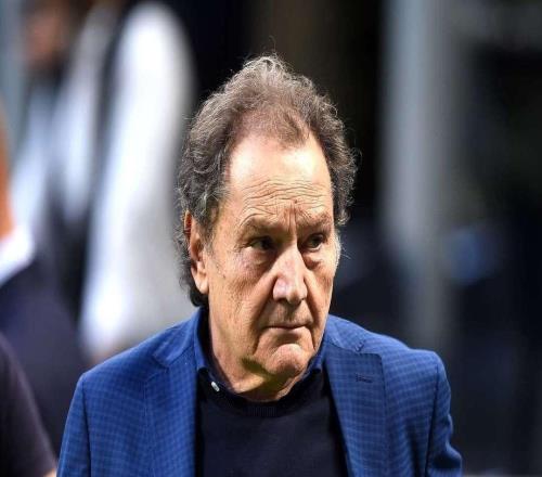 記者：米蘭整個鋒線都有問題，萊奧卻成了球隊輸球的替罪羊