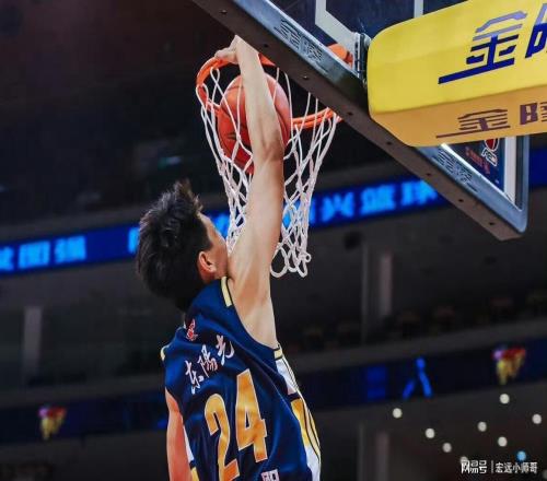 廣東雙殺廣廈再進(jìn)前四，卻暴露出致命弱點(diǎn)，恐導(dǎo)致季后賽早早出局