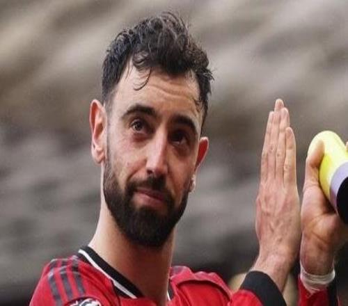 B費(fèi)16助攻殺到歷史門口，曼聯(lián)卻把他用成了"開瓶器"