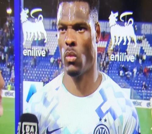 鄧弗里斯：我為自己的表現(xiàn)感到自豪奪冠讓我們拭目以待