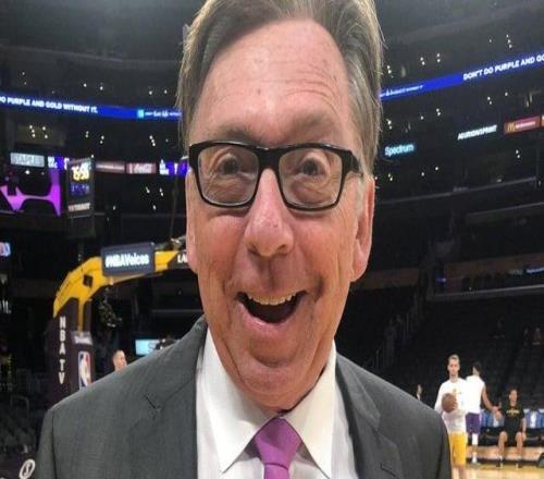 湖人解說員念"69"總加戲，球迷：你不對(duì)勁