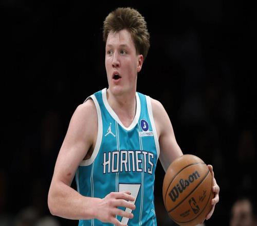 尼克斯輪休6人卻留1個打卡機(jī)，黃蜂懵了：這算哪門子練兵