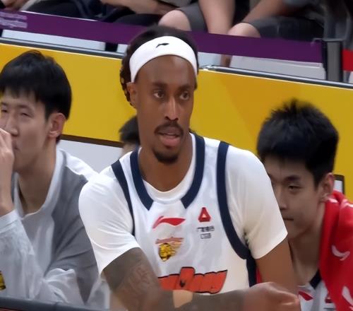 廣東男籃三連勝，賽后還有4個好消息，隊迷希望深圳隊可以輸一場