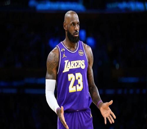 湖人最后一場藏了3個主力，爵士首發名單只剩5個活人