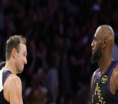 湖人幸虧換來(lái)他！肯納德客串控衛(wèi)化身詹皇絕配