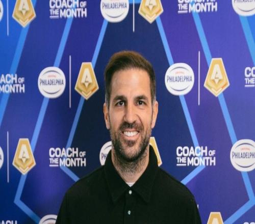 科莫3月意甲保持全勝，法布雷加斯領(lǐng)取月度最佳教練獎杯