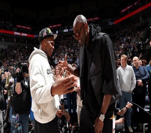 KG時(shí)隔7年重返標(biāo)靶中心：森林狼49勝收官，卻抽中掘金"死亡簽"