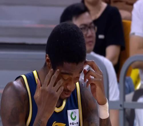 確認(rèn)了！廣東隊(duì)被迫裁掉薩姆納，朱芳雨將簽下第五名大外援