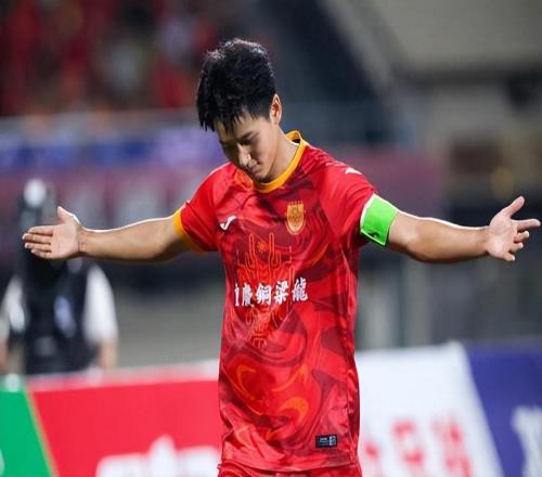 意外！劉建業(yè)明明確認(rèn)向余望能登場，為何本輪還是沒讓他進(jìn)大名單