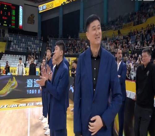 雙殺廣廈再傳4好消息！杜鋒用活奎、麥，還有2件事更讓粵迷興奮