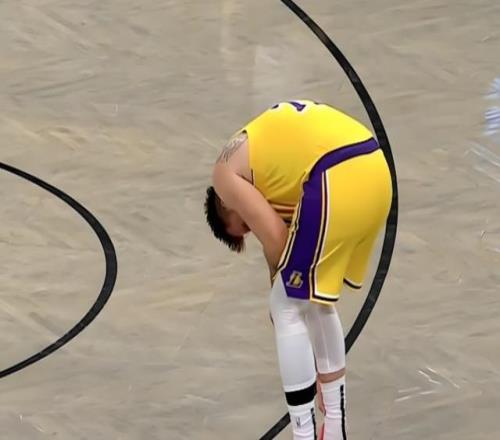 一戰(zhàn)定第三！湖掘懸念！首輪出局詹杜大戰(zhàn)來(lái)了