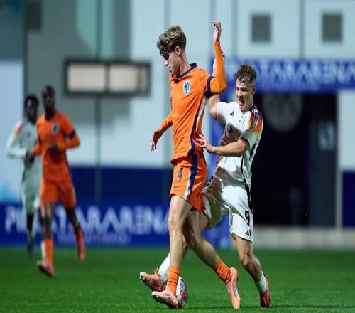 巴薩800萬(wàn)歐挖角荷蘭新星，談判被德科按下暫停鍵