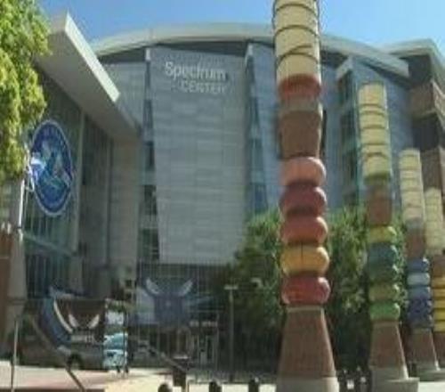 黃蜂把季后賽門票藏了9年，主場球迷終于等到這場