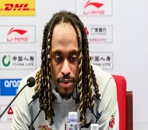 廣東逆轉(zhuǎn)寧波！奎因+徐杰轟53分，崔永熙統(tǒng)治防守，內(nèi)線卻被暴虐