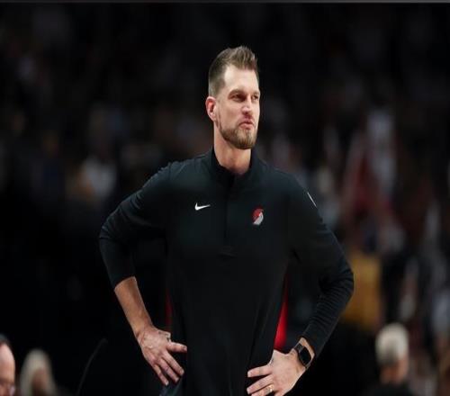 阿夫迪亞大號兩雙擒太陽開拓者蟄伏4年季后賽終于回來了！