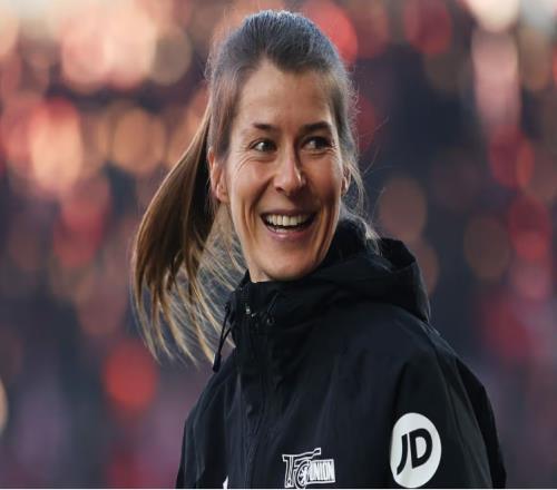 柏林聯(lián)合任命埃塔為主帥，她已經(jīng)創(chuàng)造了三項(xiàng)德甲第一！