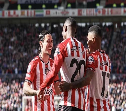 桑德蘭兩代巔峰：25年戰(zhàn)術(shù)革命下的球隊進化論