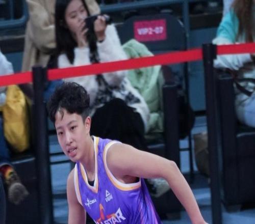 中國WNBA歷史選中第4人！冉珂嘉被夢想選中比肩鄭海霞韓旭李月汝