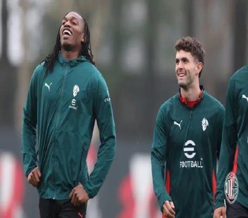 塞爾吉尼奧丨他倆不具備背對球門踢球的特點