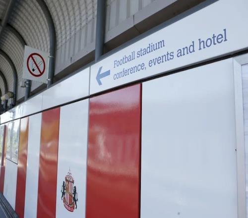 桑德蘭球迷來信：從地鐵擁堵到"天空才是極限"