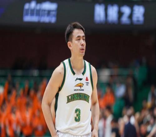 遼寧男籃vs南京男籃前瞻，趙繼偉繼續(xù)帶隊(duì)沖鋒，內(nèi)線大將無緣出戰(zhàn)，烏戈盼小將再次爆發(fā)