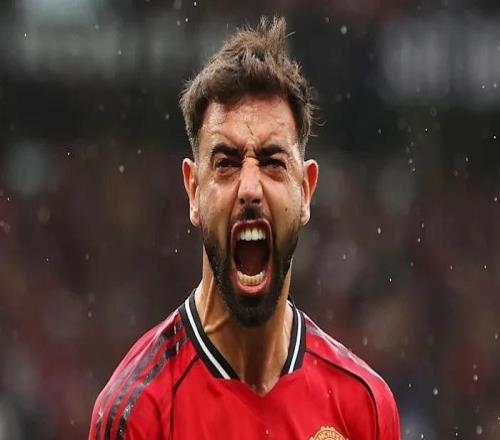 曼聯(lián)球迷自費300面旗：一場被隊長認證的"氛圍實驗"