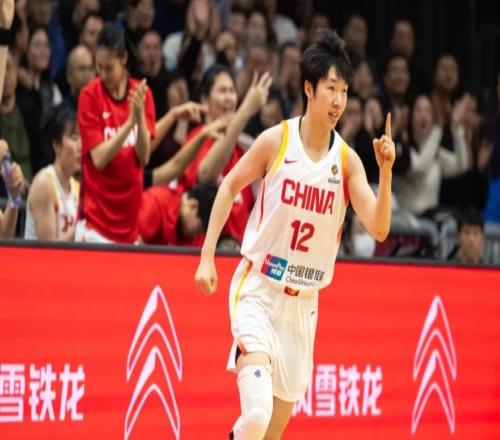 1分9分4分！宮魯鳴愛將季后賽場均三單已26歲天賦有限大賽崛起