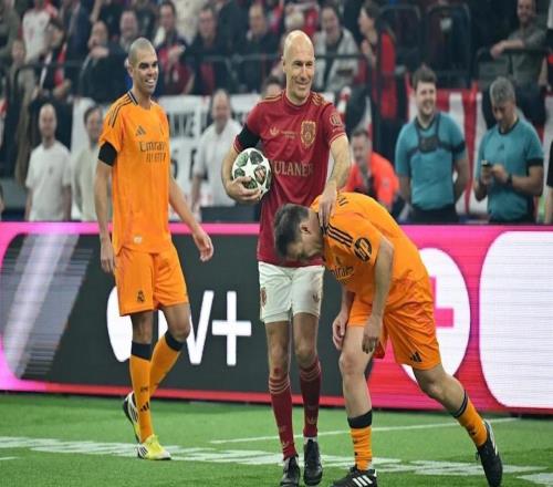 羅本押注拜仁：21領(lǐng)先時(shí)，老東家為何選邊站