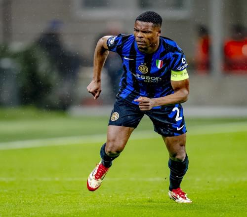 米體又在預(yù)言未來(lái)球隊(duì)轉(zhuǎn)會(huì)的夢(mèng)幻舞臺(tái)上編故事了_英超直播