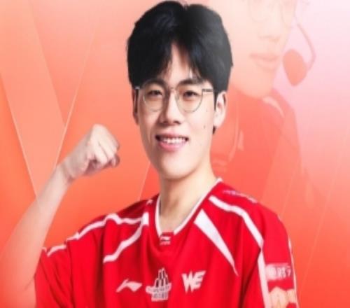 WE祝賀Erha登場LPL一周年：期待你在LPL舞臺上有更好表現與成績！