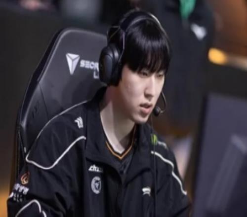 Zeka：和打野默契提升得很快，面對GEN中野這次一定會贏