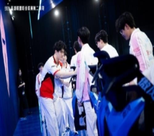 LPL發布BLG賽后返圖：初心如磐篤行致遠期待下一場比賽精彩表現