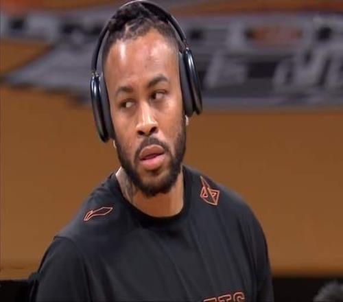 雙外援合砍41+27，遼寧男籃奇招制勝，趙繼偉20+6，沖擊前六有望