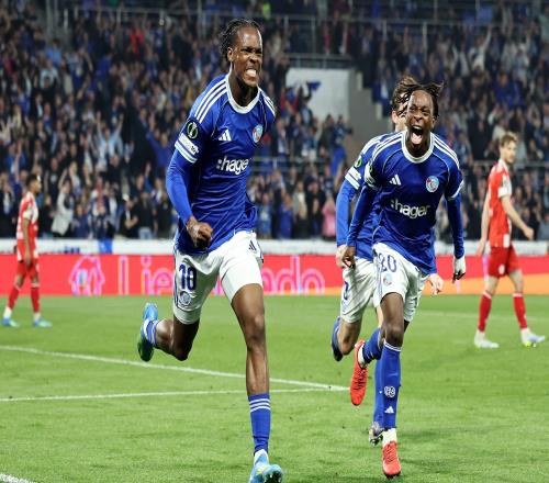 11勝9平，白學堡自1995年10月以來連續20場歐戰主場不敗