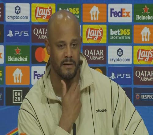 孔帕尼：我穿得很潮贊助商的，這些東西俱樂部官方商店全有