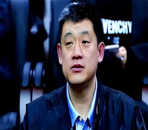 前國手孫軍現(xiàn)狀：執(zhí)掌吉林籃協(xié)，主持人妻子風(fēng)韻猶存，女兒是名模