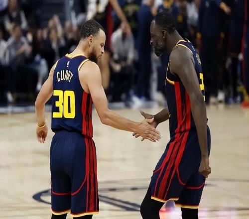 无缘季后赛库里或迎意外之喜！字母+小卡2选1，勇士有望重聚王朝