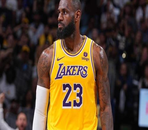 曝詹皇無意舉行告別巡演！退役再戰(zhàn)還在考慮單核季后賽畫句點