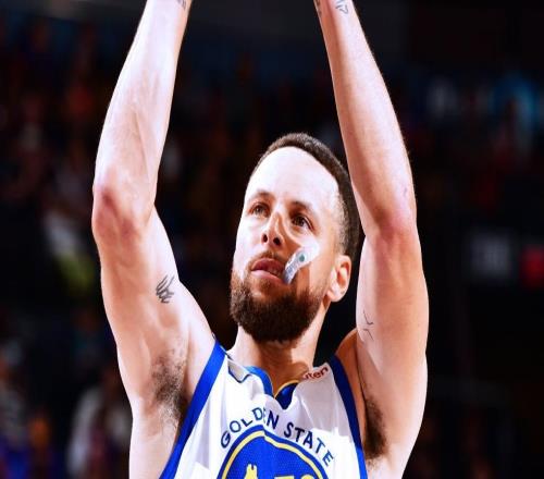 36分率隊(duì)淘汰勇士，兩人被驅(qū)逐！庫(kù)里低迷，科爾要離開了