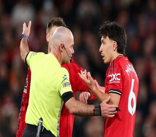 基恩戳破曼聯(lián)遮羞布：一張紅牌救不了爛透的半場