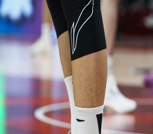 回歸！今天焦泊喬穿什么