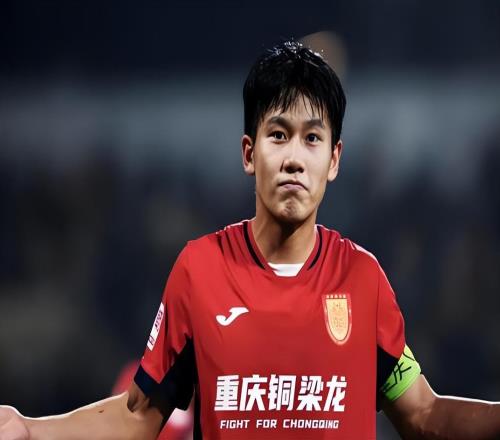 向余望本轮打入个人中超首球后发声！已做出重要决定，赢得点赞
