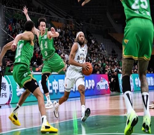 遼寧連勝又進(jìn)一步，趙繼偉下半場(chǎng)大爆發(fā)，萊迪賽后正式表態(tài)