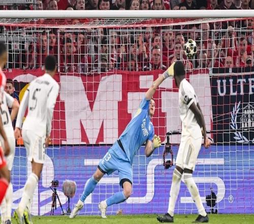 皇馬十人逆轉(zhuǎn)失敗：激進戰(zhàn)術(shù)的代價與邊界